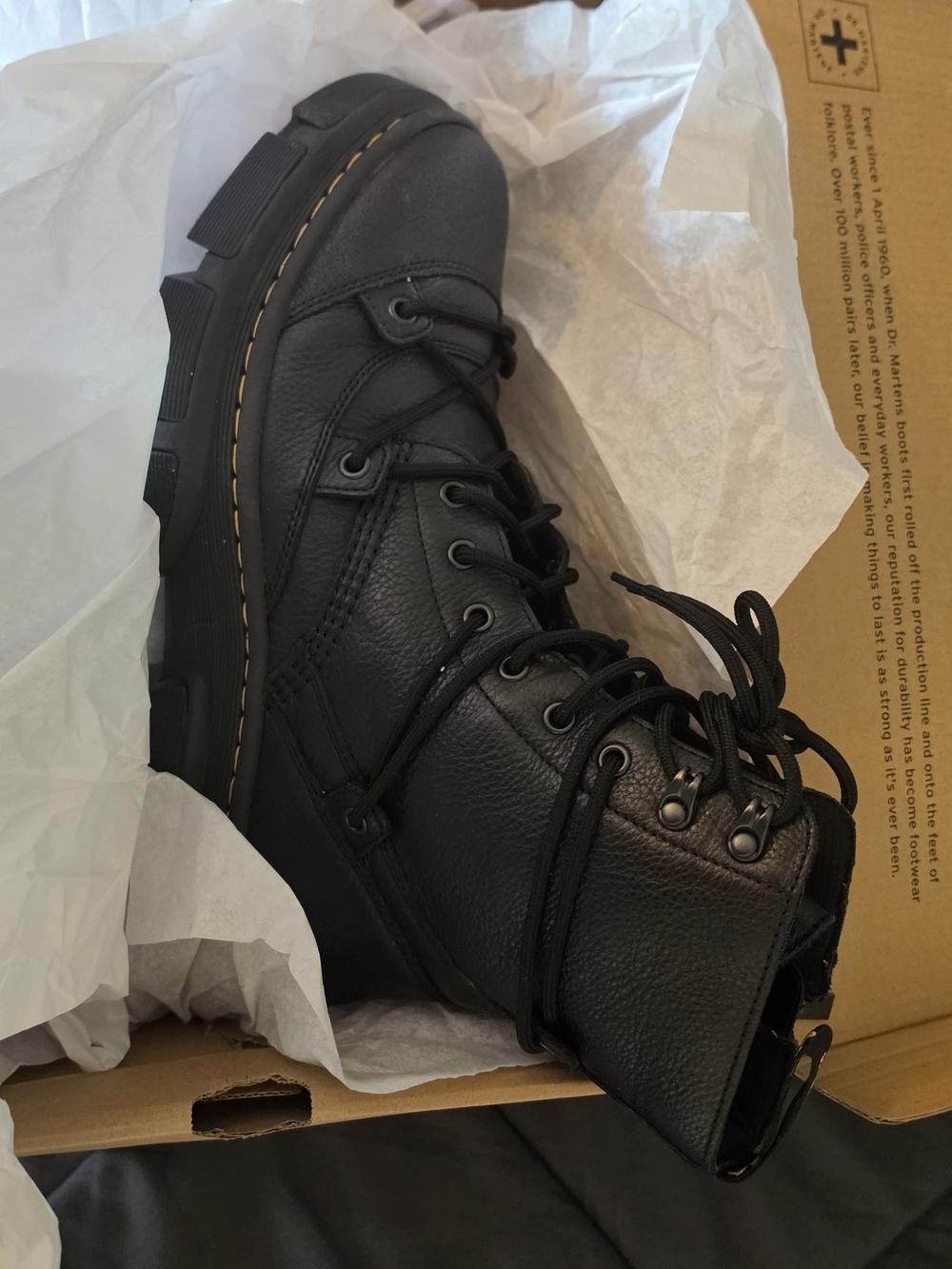 Dr. Martens DMXL PLATFORM Boots